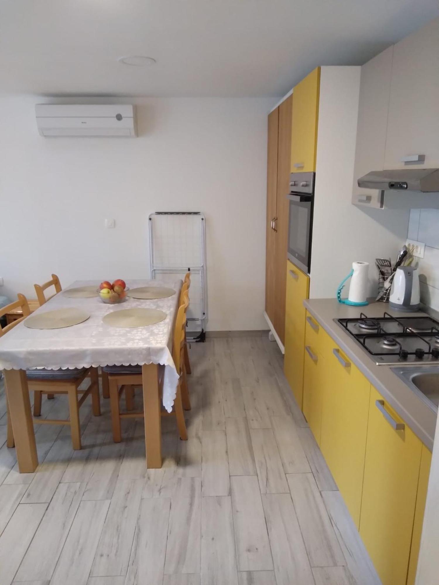 Apartments Marin 트로기르 객실 사진